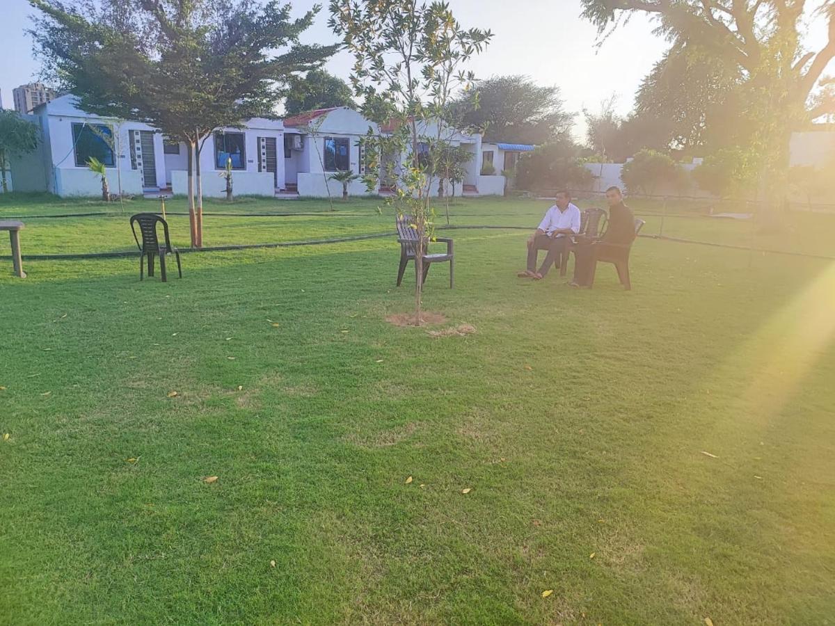 Athitya Hotel And Resort Sikar Экстерьер фото