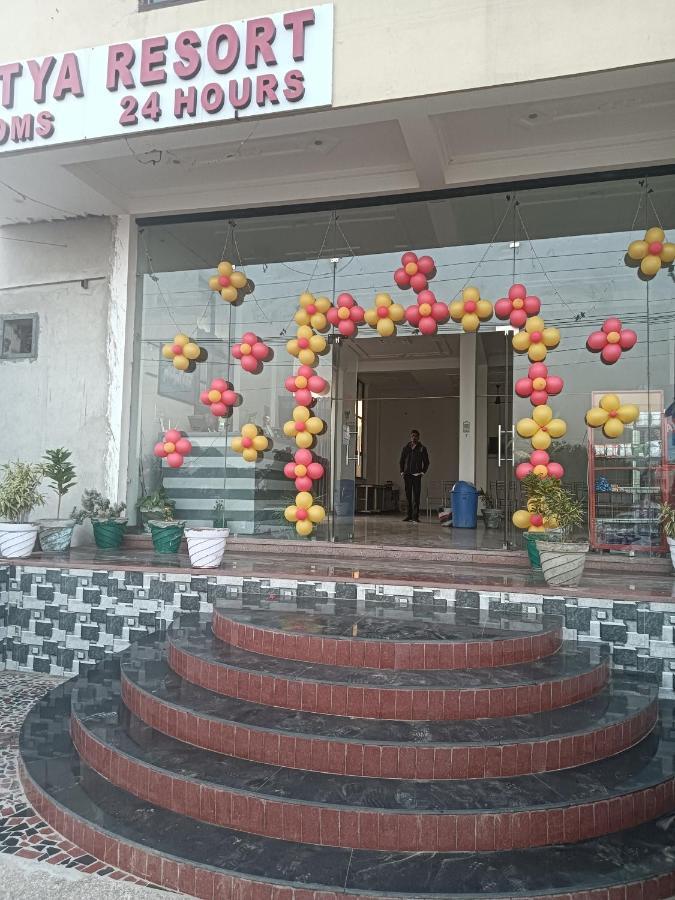 Athitya Hotel And Resort Sikar Экстерьер фото